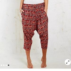 Urban Outfitters Ikat Red Colorful Boho Floral Patterned Capri Soft Lounge Pants